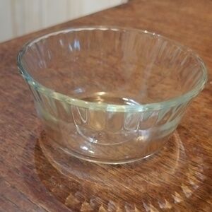 Marinex small glass custard cup. 429GW1